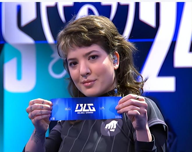 开云-FNC险胜T1，Jankos关键团战开团秒人顶尖较量半决赛，技惊四座