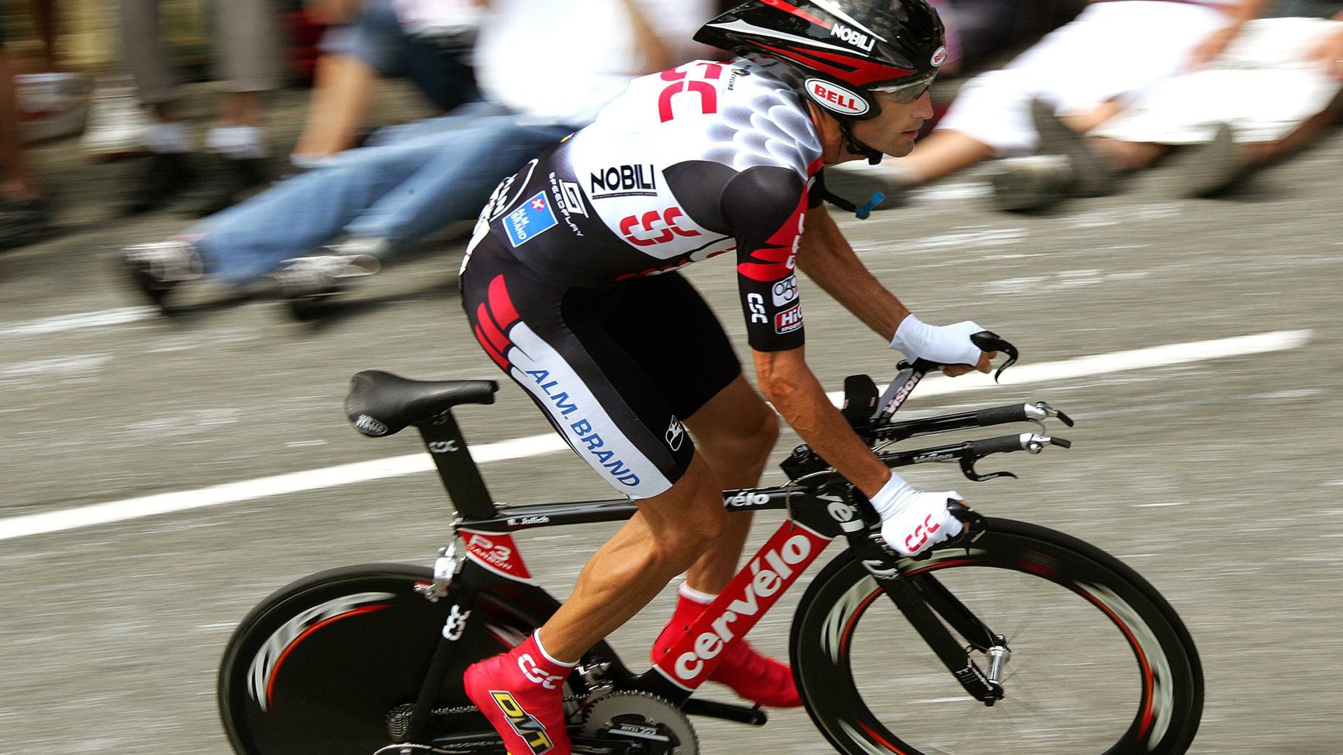 开云-战术囚笼与佩德里舞步，当绞杀遇见天才，足球的古典叙事如何重生？